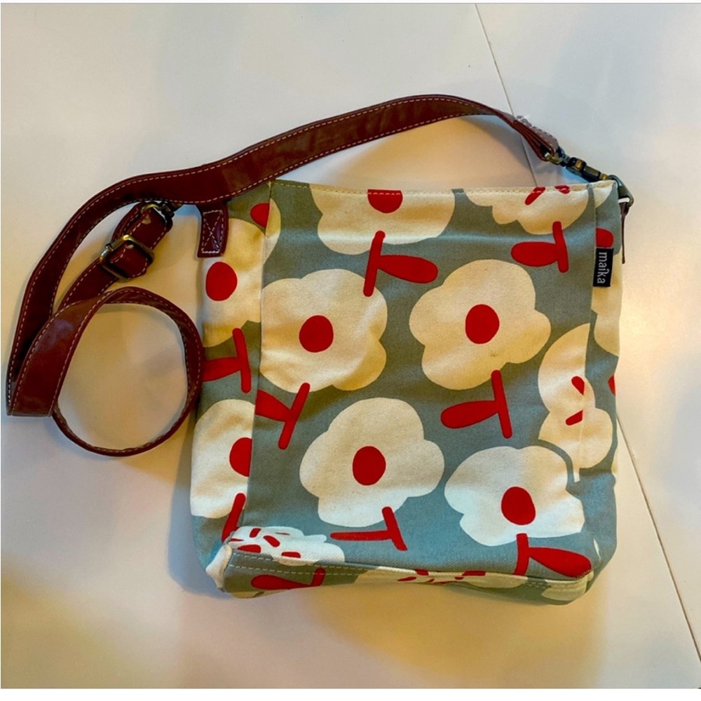 Maika Cross Body Bag